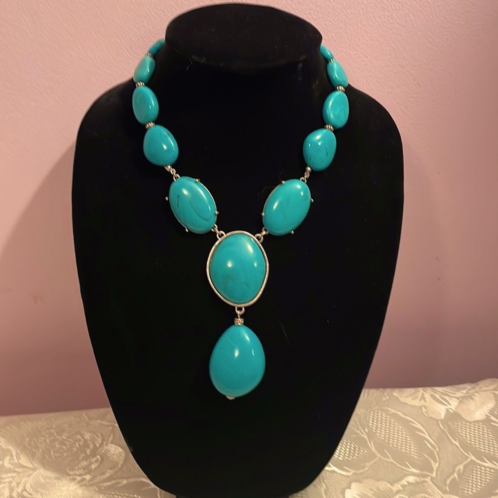 NRT (aka Avon) Faux Turquoise & Silver-tone 18-20” Necklace